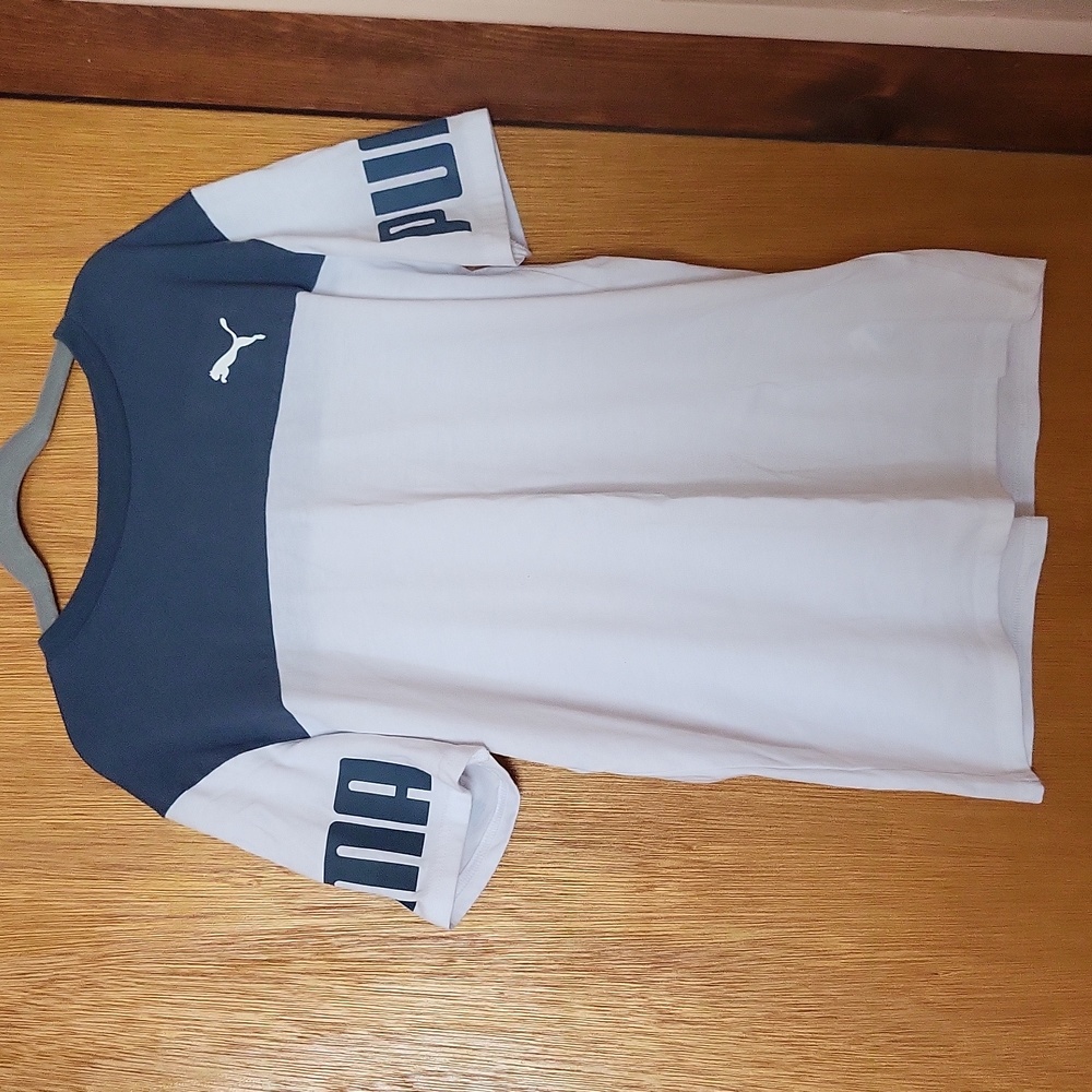 Kids puma shirt